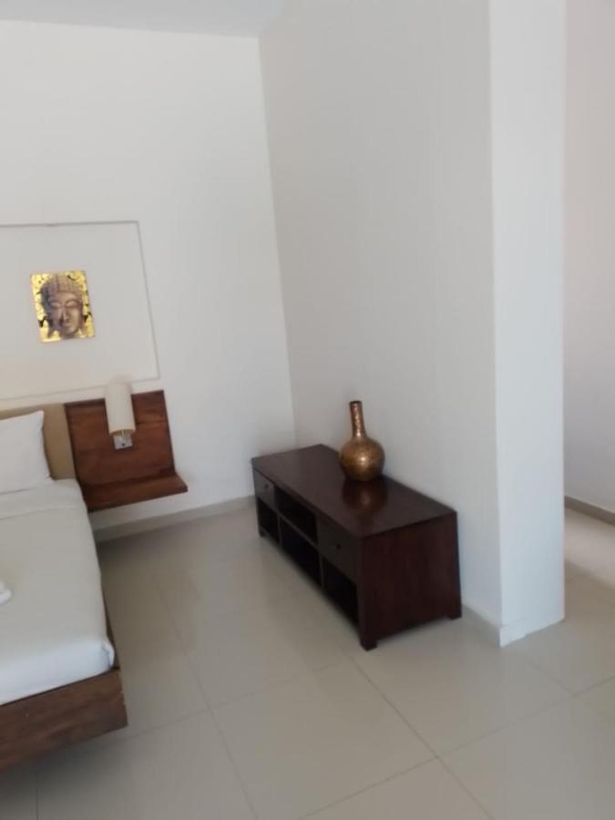 Marinos Place 레기안 외부 사진