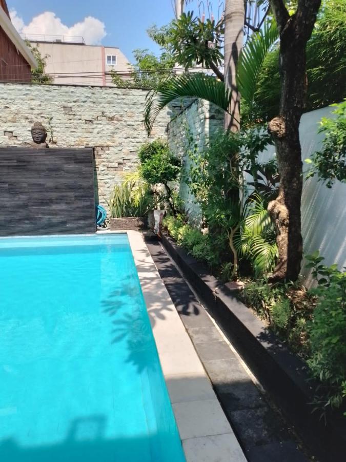 Marinos Place 레기안 외부 사진