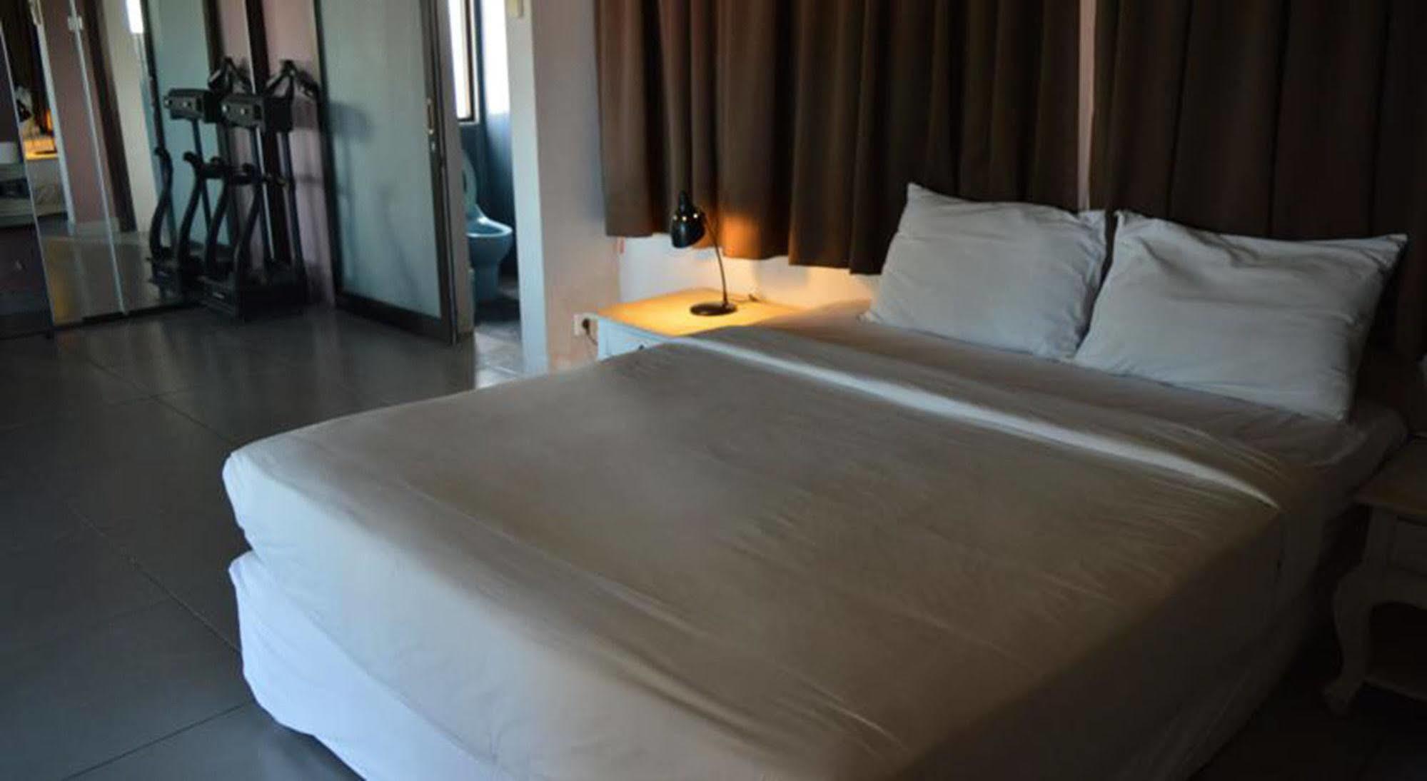 Marinos Place 레기안 외부 사진